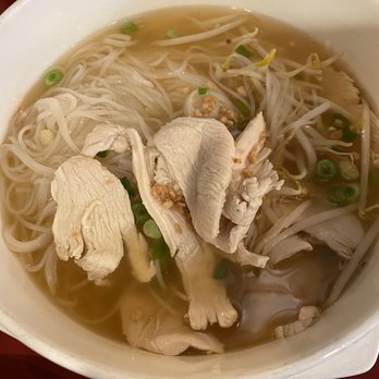 Thai Basil Restaurant - Thai Near Me - Boston, Massachusetts
