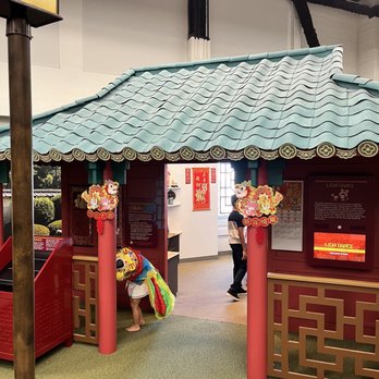Hawaii Children's Discovery Center - Venues & Event Spaces Near Me - Honolulu, Hawaii