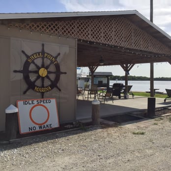 Shell Point Marina - Covered patio - Boating Near Me - Ruskin, Florida