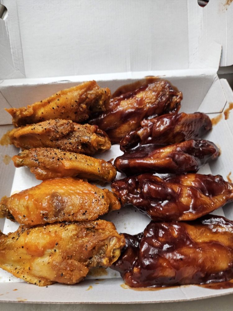Food from Wing Snob