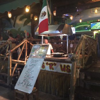 Marina Vallarta - Restaurant in the Marina - Marinas Near Me - Puerto Vallarta, JAL