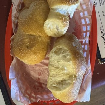 Luigi's Italian Restaurant - Italian rolls - Italian Near Me - Vincennes, Indiana