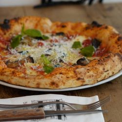 Bianco 43 - traditional italian pizza