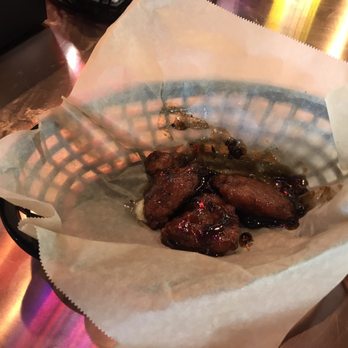 Round Table Pizza - Bacon wings are killer well worth getting I highly recommend - Pizza Near Me - Citrus Heights, California