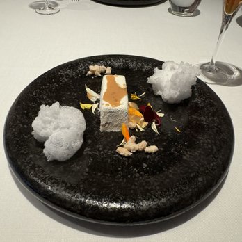 Xerta - Mille feulle with lilac foam with pine nuts - Spanish Near Me - Barcelona, B
