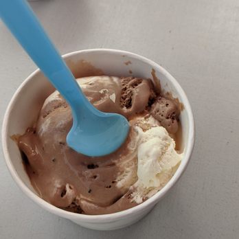 Copper's Java House - Chocolate Vanilla (with chocolate chips) - Coffee & Tea Near Me - Copperopolis, California