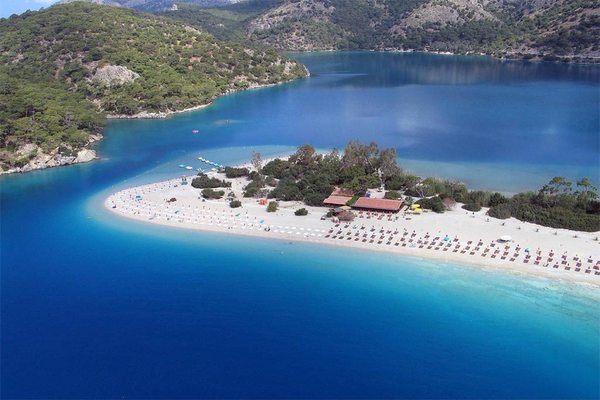 Ölüdeniz Beach by null
