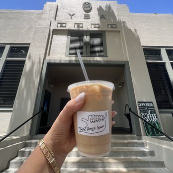 Dark Horse Coffee Roasters - Iced latte - Coffee Roasteries Near Me - Koloa, Hawaii