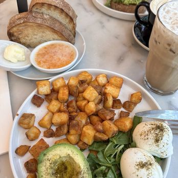 Mr West Cafe Bar Downtown - Bars Near Me - Seattle, Washington