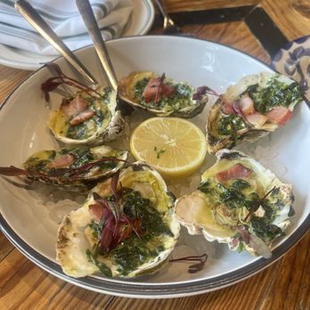 Catahoula DC - Broiled Oyster's with bacon - Cajun/Creole Near Me - Washington, DC, District of Columbia