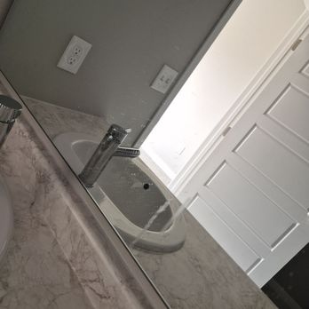 JS Cleaners - Bathroom mirror not cleaned - Carpet Cleaning Near Me - Valley City, North Dakota