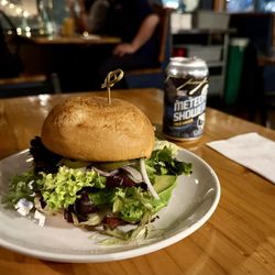 Hot n' Spicy TBC with a gluten free bun and a gluten free beer from Ghostfish