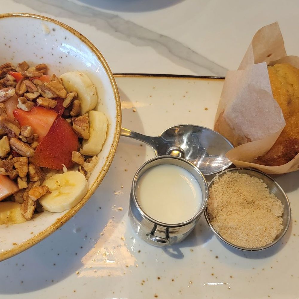 First Watch - Oatmeal comes w/very sweet blueberry muffin - Breakfast & Brunch Near Me - Des Plaines, Illinois First Watch - Oatmeal comes w/very sweet blueberry muffin - Breakfast & Brunch Near Me - Des Plaines, Illinois