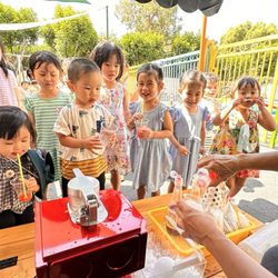 Dragonfly Academy - Shaved ice shop.
