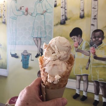 Love Creamery Lincoln Park - Rhubarb Creamy Ice Cream - Ice Cream & Frozen Yogurt Near Me - Duluth, Minnesota Love Creamery Lincoln Park - Rhubarb Creamy Ice Cream - Ice Cream & Frozen Yogurt Near Me - Duluth, Minnesota