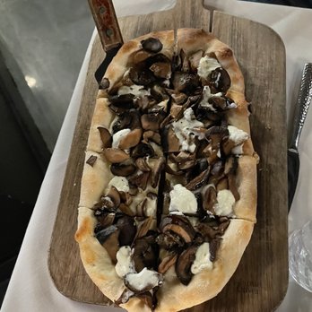 Cucina Venti Restaurant - Mushroom Pizza - Italian Near Me - Mountain View, California Cucina Venti Restaurant - Mushroom Pizza - Italian Near Me - Mountain View, California