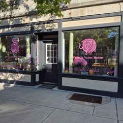 Sybil's Yarn Shop - The new store front on Pioneer St!