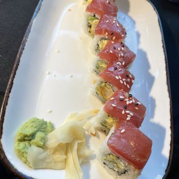 Union New American - Tuna roll 10/10 - New American Near Me - Tampa, Florida Union New American - Tuna roll 10/10 - New American Near Me - Tampa, Florida