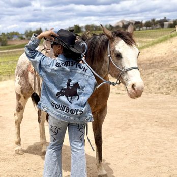 Wine Country Trails by Horseback - Miss Sonoma - Tours Near Me - Temecula, California