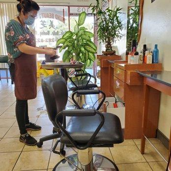 Trend Beauty Salon - Cleaning after a client - Nail Salons Near Me - Alhambra, California Trend Beauty Salon - Cleaning after a client - Nail Salons Near Me - Alhambra, California