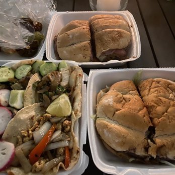 Tacos Las Amazonas - Amazing tacos, hefty sandwiches - Food Trucks Near Me - Austin, Texas