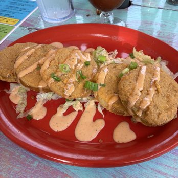 Shaggy's Gulfport Beach - Fried Green Tomatoes - Bars Near Me - Gulfport, Mississippi
