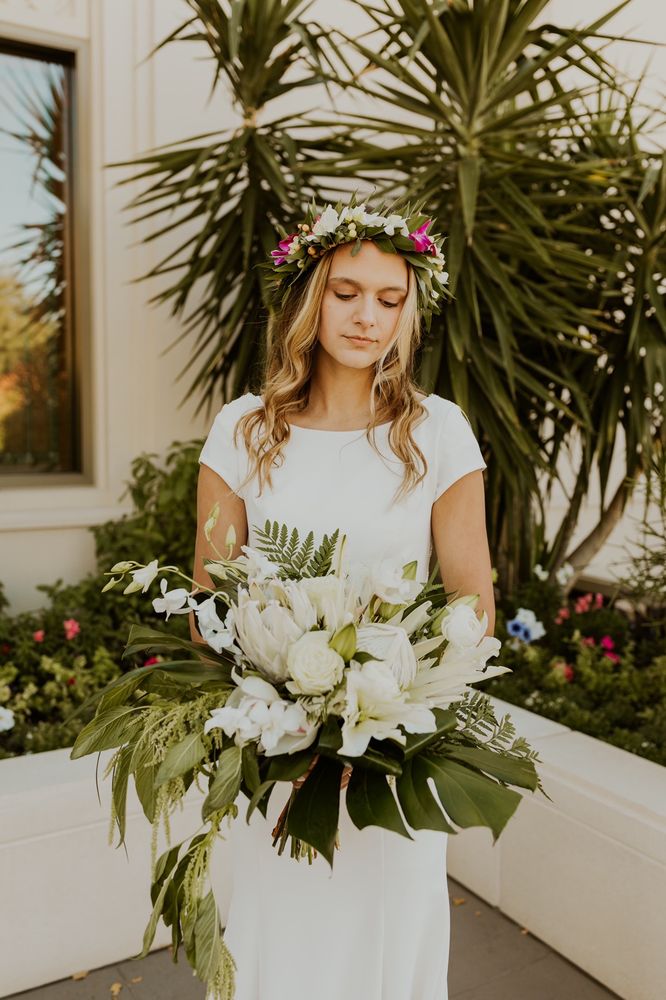 INGLIS FLORIST Updated October 2024 22 Photos & 18 Reviews 6468 N