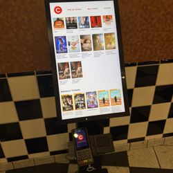 Cinemark Movies 14 - No humans in front just computers