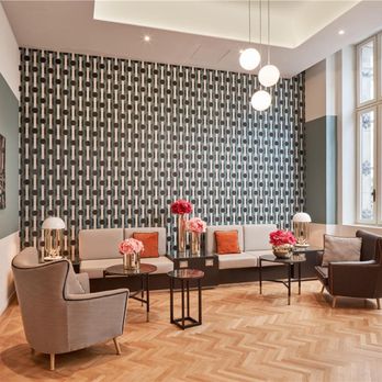DoubleTree by Hilton Trieste - Lobby - Hotels Near Me - Trieste, TS