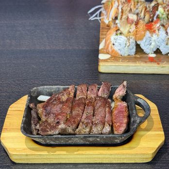 Aira Sushi - Japanese Near Me - Richmond Hill, Ontario