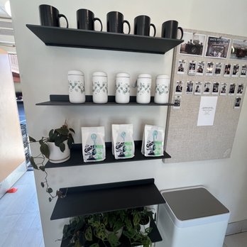 White Sparrow Coffee - Tumbler and coffee ground merch - Coffee Roasteries Near Me - Tustin, California White Sparrow Coffee - Tumbler and coffee ground merch - Coffee Roasteries Near Me - Tustin, California