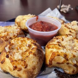 Tailgate Brewery - Hendersonville - Garlic Knockers