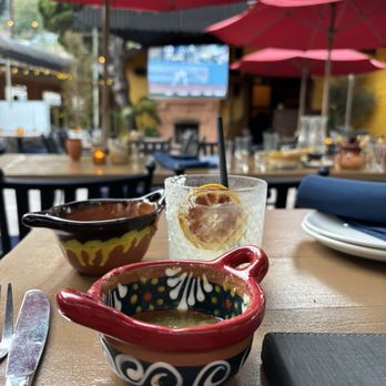 Casa Chida - Salsa verde, hot bean dip, and a margarita with a perfect view of the ballgame. - Mexican Near Me - Los Angeles, California Casa Chida - Salsa verde, hot bean dip, and a margarita with a perfect view of the ballgame. - Mexican Near Me - Los Angeles, California