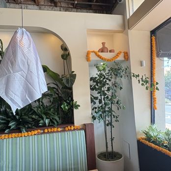Cocina De Barrio - Seating - Breakfast & Brunch Near Me - San Diego, California Cocina De Barrio - Seating - Breakfast & Brunch Near Me - San Diego, California