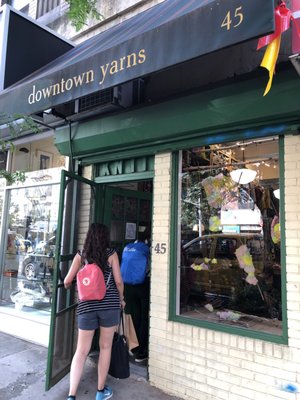 DOWNTOWN YARNS - 33 Photos & 112 Reviews - 45 Ave A, New York, New York