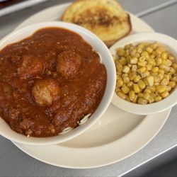 Martha's Restaurant - Spaghetti with Meatballs plate special