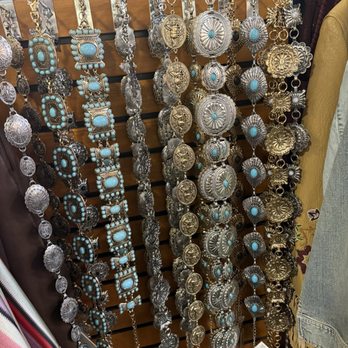 Blushing Belle Boutique - Women's Clothing Near Me - Georgetown, Texas