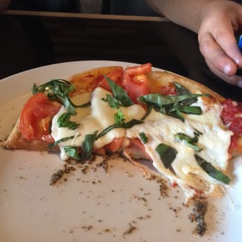 The Gateway Grill - Marguerite pizza - American Near Me - Springfield, Oregon The Gateway Grill - Marguerite pizza - American Near Me - Springfield, Oregon