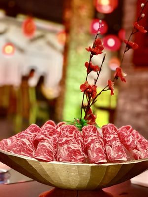 Wei Shu Wu Hot Pot 味蜀吾火锅 by null