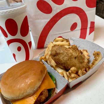 Chick-fil-A - Chicken sandwich combo - Fast Food Near Me - North York, Ontario Chick-fil-A - Chicken sandwich combo - Fast Food Near Me - North York, Ontario