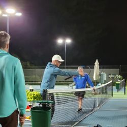 University Club of Palo Alto - Excellent tennis pros