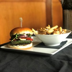 Roustabout's Restaurant & Bar - Grilled Veggie Sandwich