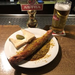 Harburger Fährhaus - Currywurst mit Astra
