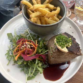 Le Poulbot - Steak and frites - French Near Me - Paris, 75 Le Poulbot - Steak and frites - French Near Me - Paris, 75