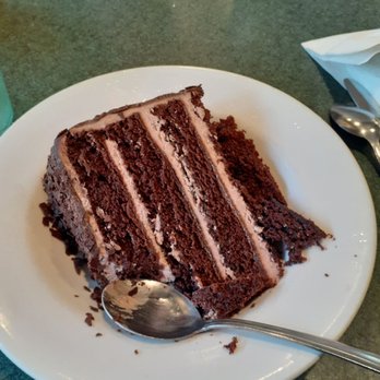 Metro Diner - Chocolate Cake - American Near Me - Bradenton, Florida
