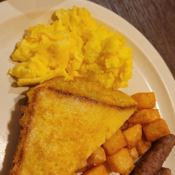 Ruby's Inn Restaurant - American Near Me - Bryce Canyon, Utah