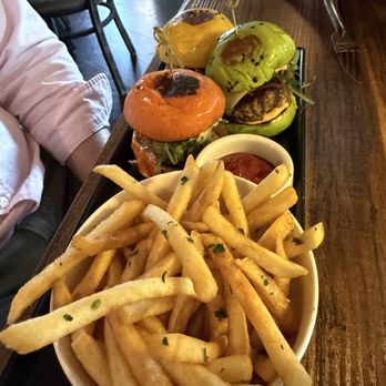 The Pop Spot Bar and Grill - Sliders and Fries - Salad Near Me - Memphis, Tennessee The Pop Spot Bar and Grill - Sliders and Fries - Salad Near Me - Memphis, Tennessee
