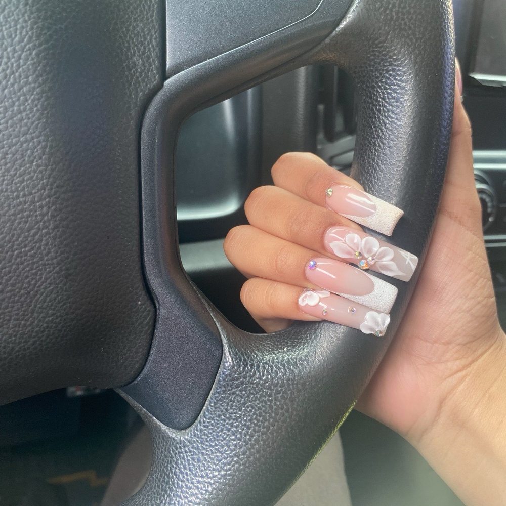 A T Nails - Nail Salons Near Me - Santa Ana, California