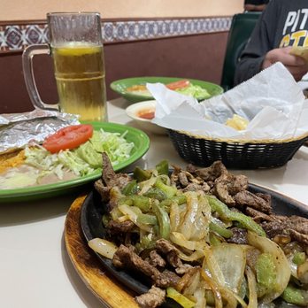 Los Portales Mexican - Beef Fajitas for one. - Mexican Near Me - Hayti, Missouri