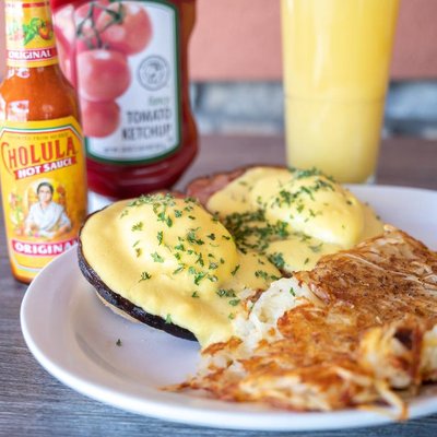 Biscuits Cafe by null